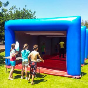 INFLATABLE SHOOTING TUNNEL